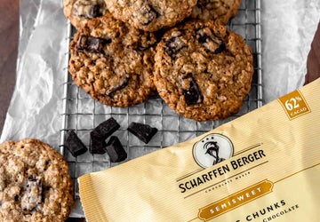 Delicious lIttle Bite's Oatmeal Cookies with Chocolate Chunks
